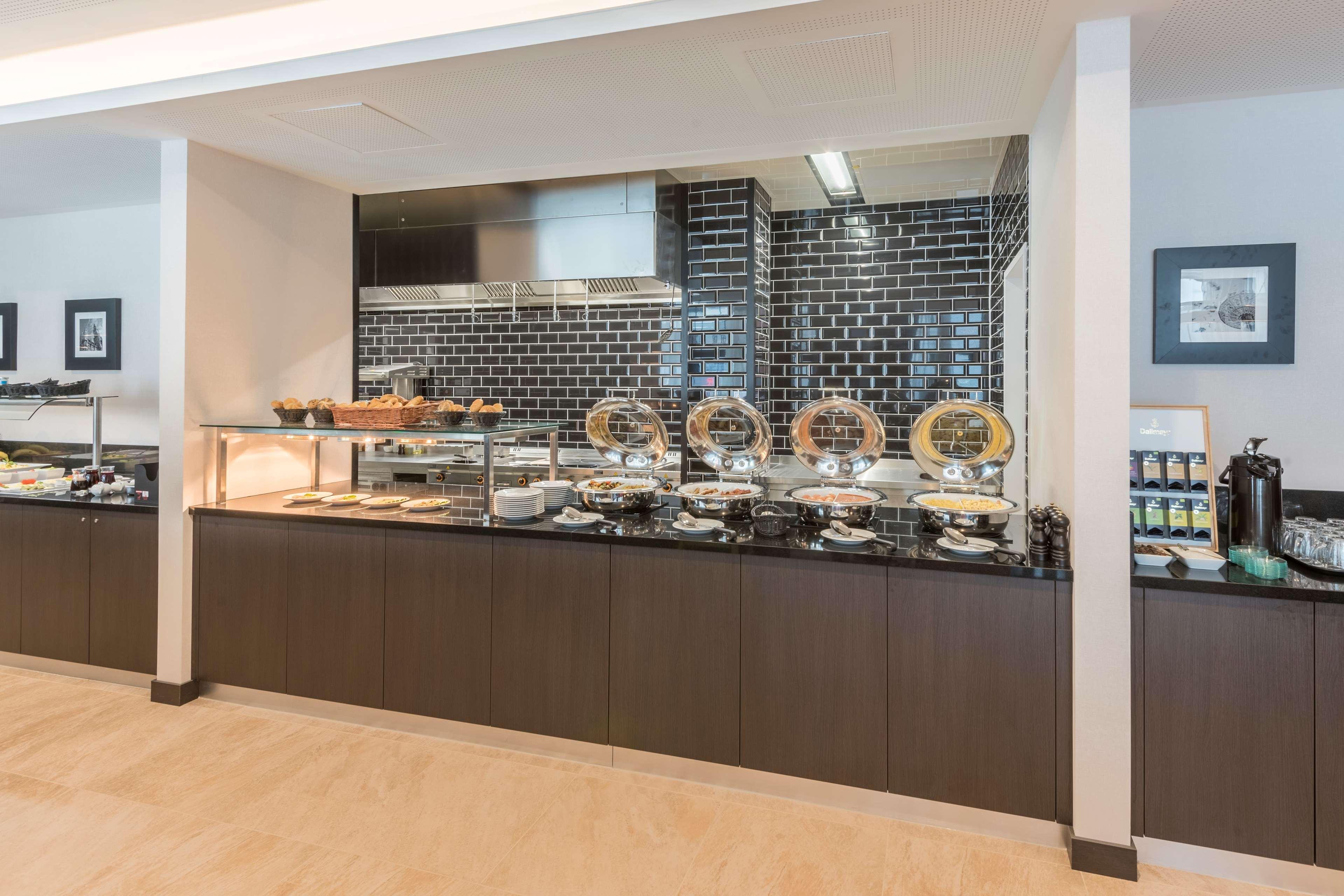 Hilton Garden Inn Munich City West Εξωτερικό φωτογραφία